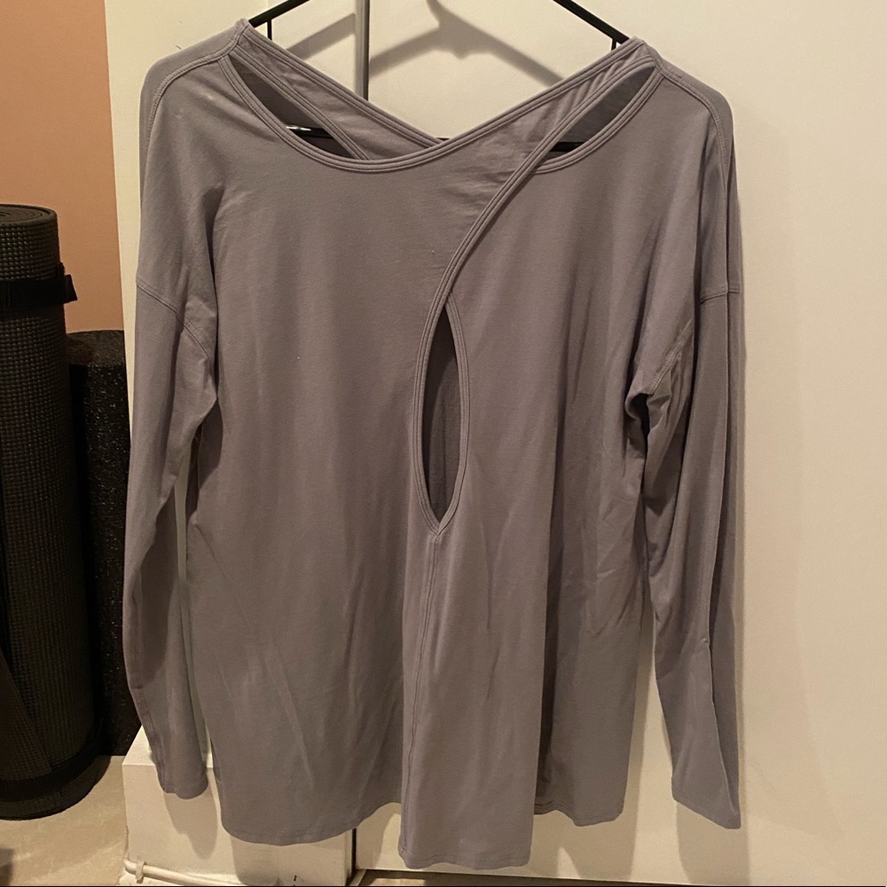 Lululemon back into it long sleeve